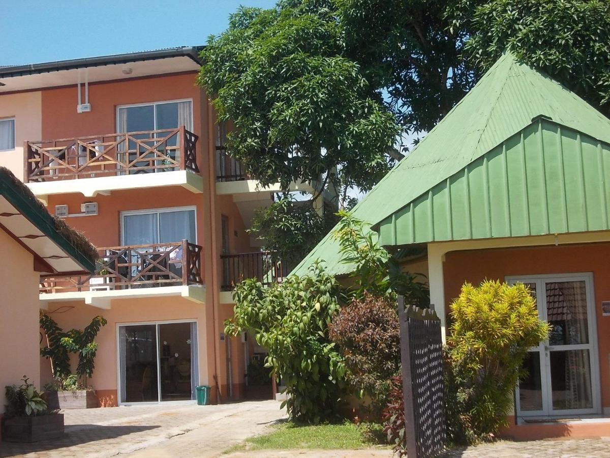 Hotel Restaurant Gites كريبي المظهر الخارجي الصورة
