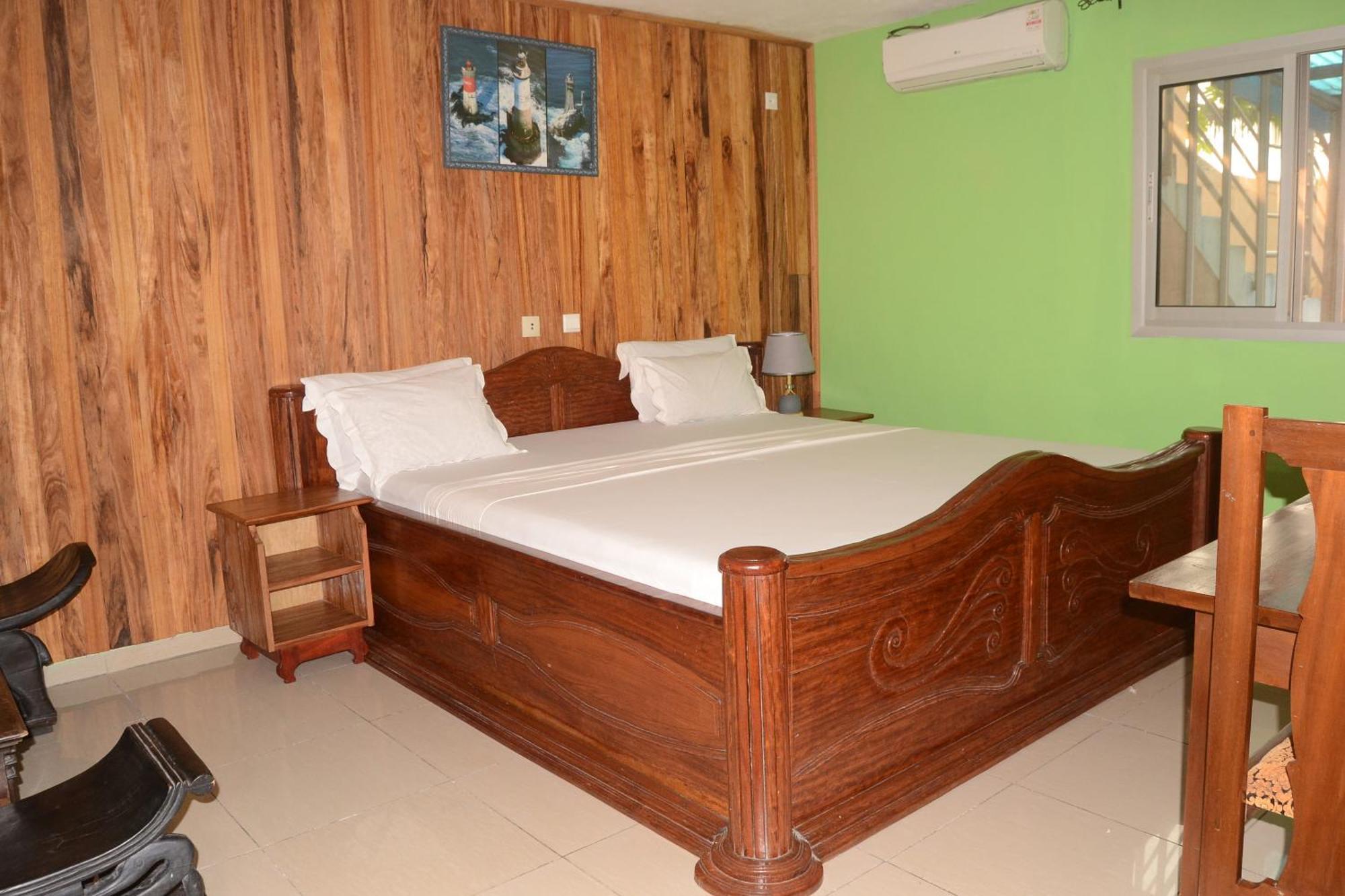Hotel Restaurant Gites كريبي المظهر الخارجي الصورة